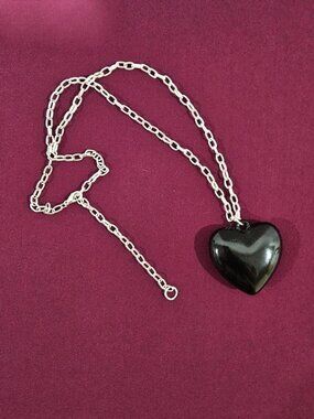 BLACK FAUX ONYX HEART SILVER CHAIN PENDANT NECKLACE GOTH GRUNGE